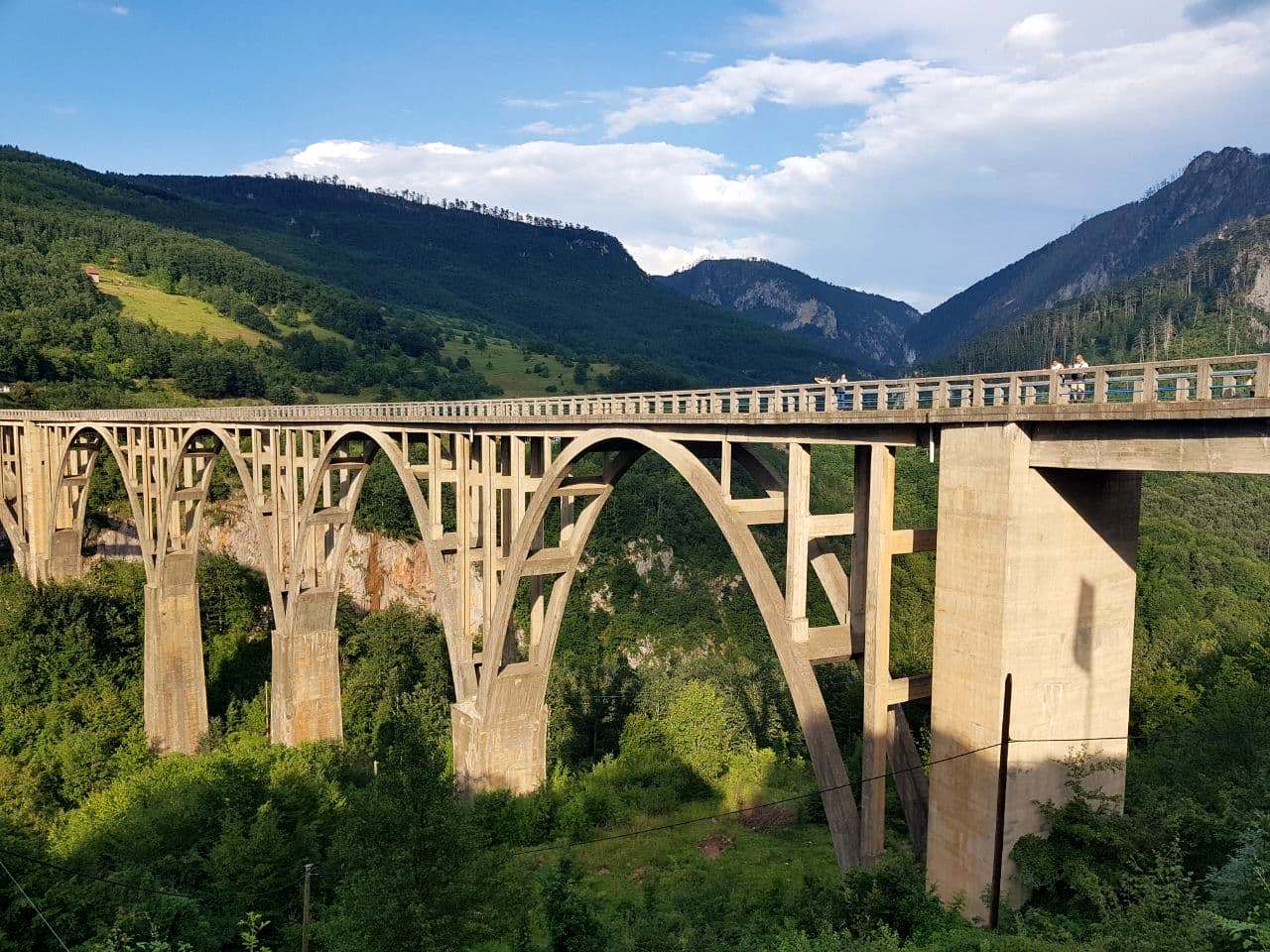 Краса та велич природи. Путівник по Дурмітору - одній з наймальовничіших локацій Чорногорії